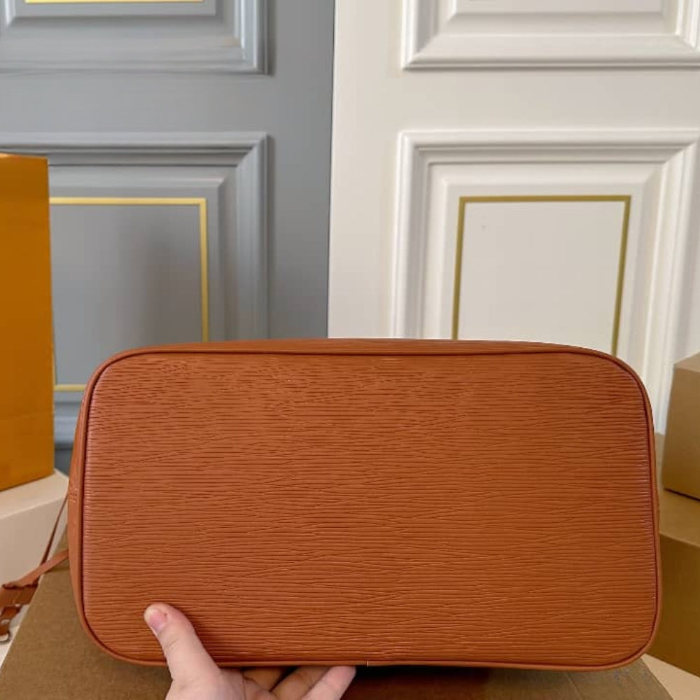 Louis Vuitton Neverfull MM Epi Leather Tan 31cm M25540