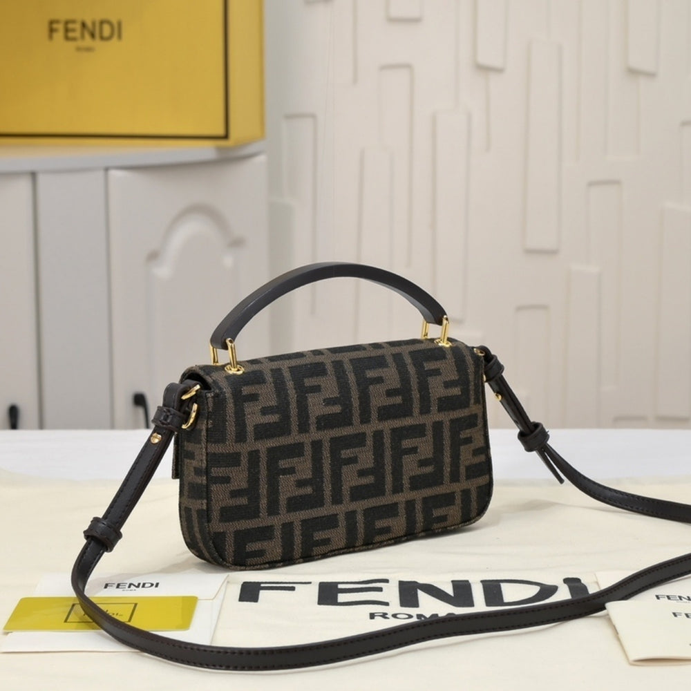 Fendi Baguette Phone Pouch Bag Brown 19Cm 7AS142AP9LF19TA