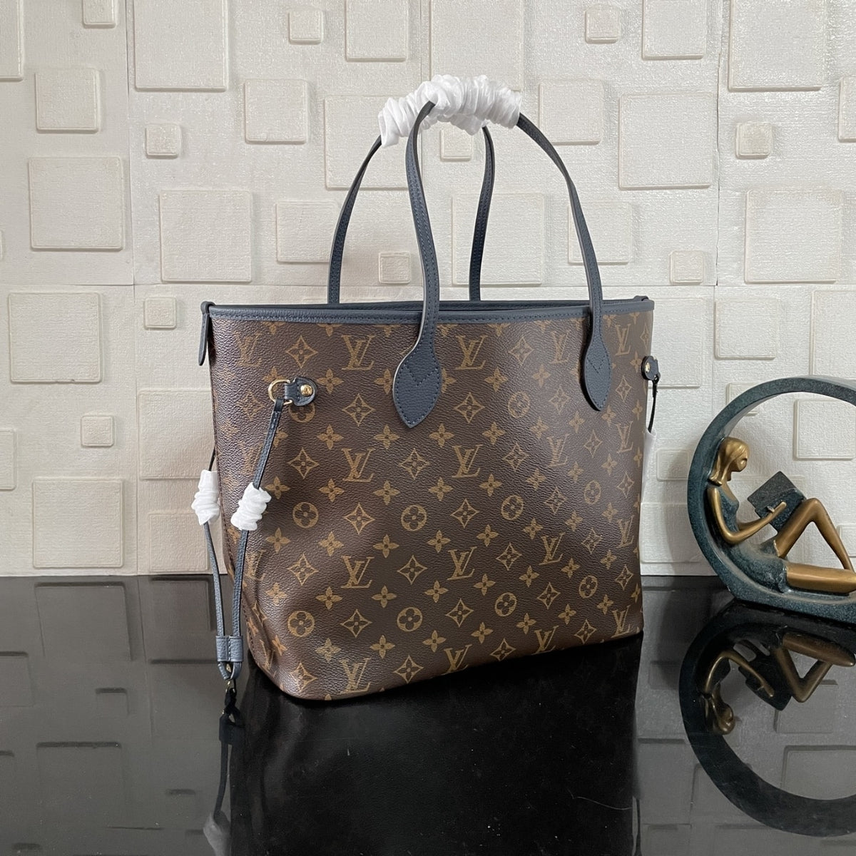 Mirror Quality – Louis Vuitton Neverfull Inside Out MM Bag Navy 31Cm M14994