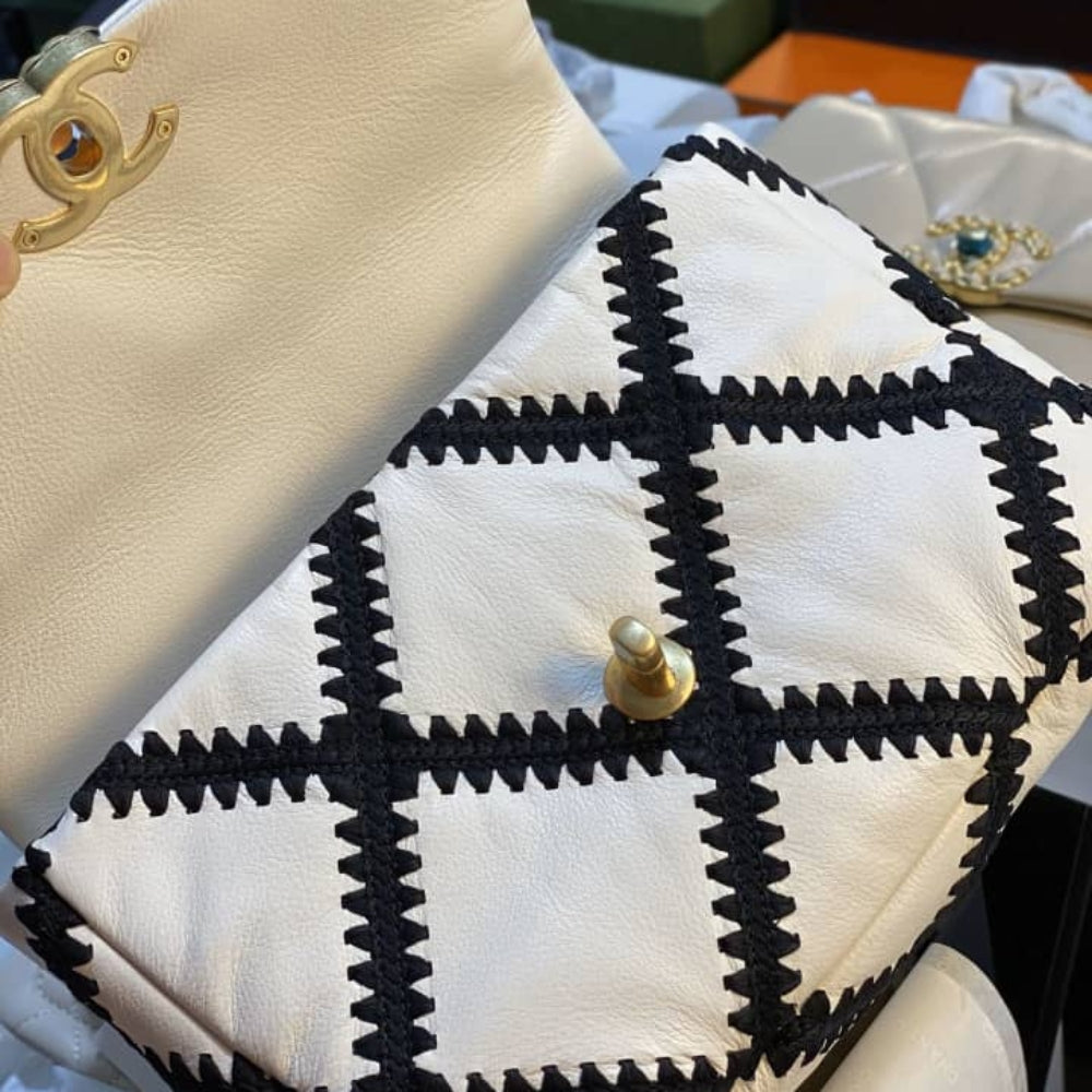 Chanel 19 Large Stitch Crossbody Bag White 24cm