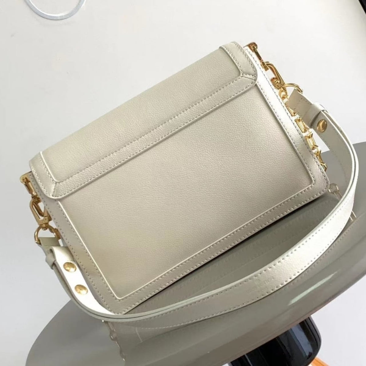 Mirror Quality – Louis Vuitton Dauphine Soft MM Bag White 24Cm M25050