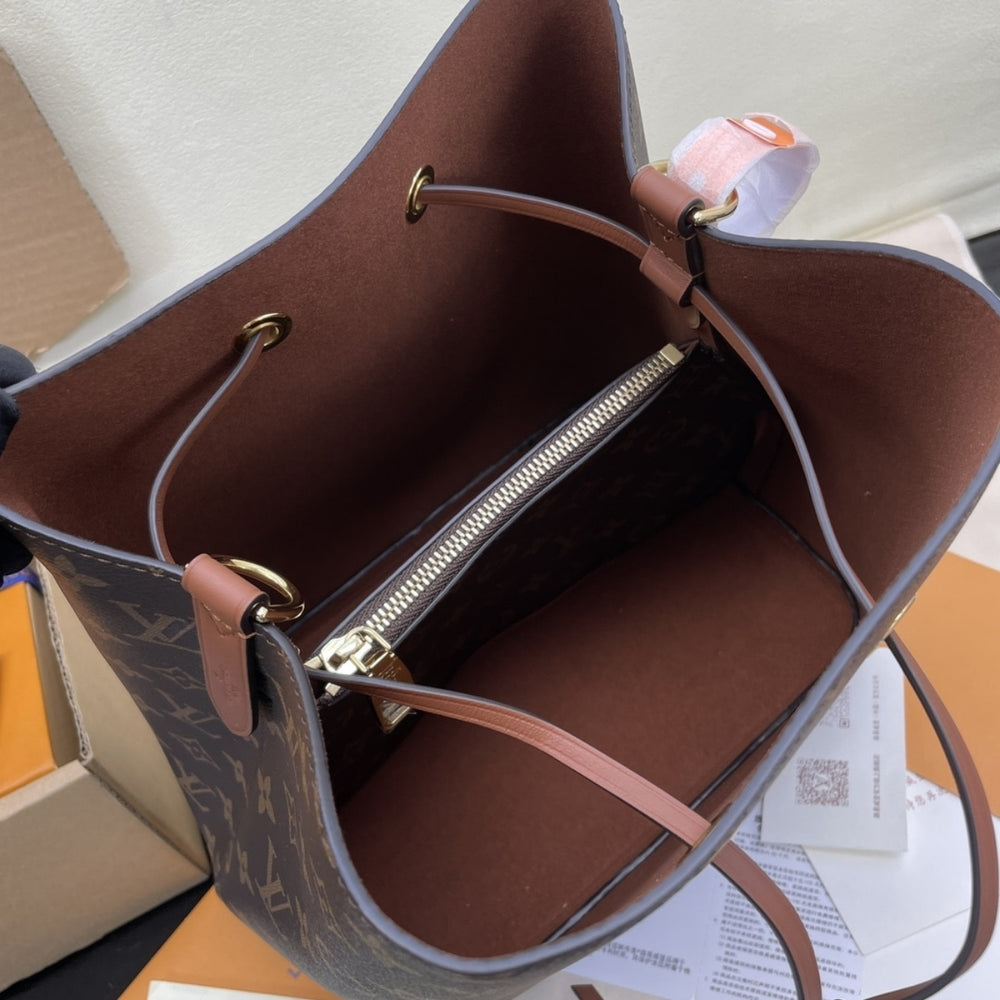 Mirror Quality – Louis Vuitton NéoNoé MM Bag Brown 26Cm M44887