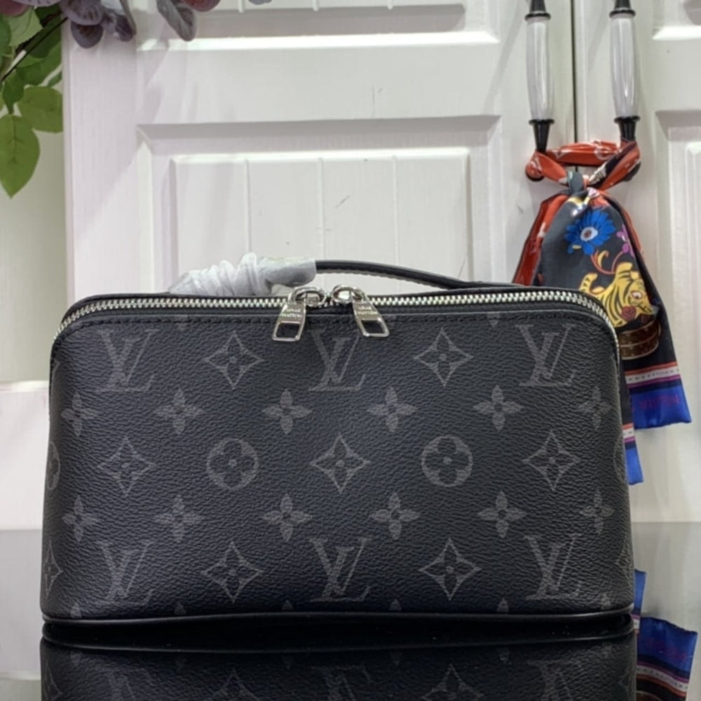 Mirror Quality – Louis Vuitton Toiletry Bag Monogram Eclipse Canvas Black 24Cm M11508