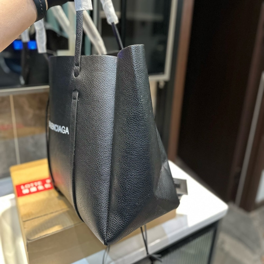 Balenciaga Small Everyday Tote Bag Black 35cm
