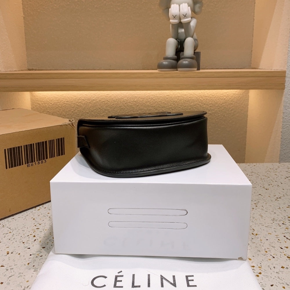 Celine Folco Cuir Triomphe In Smooth Leather 18cm 198263DU338NO