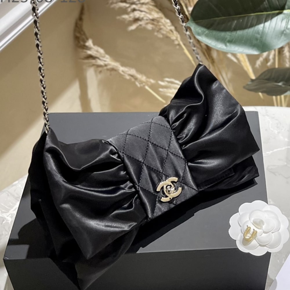 Chanel Clutch Bag Black 25cm AS4098 B13245 94305