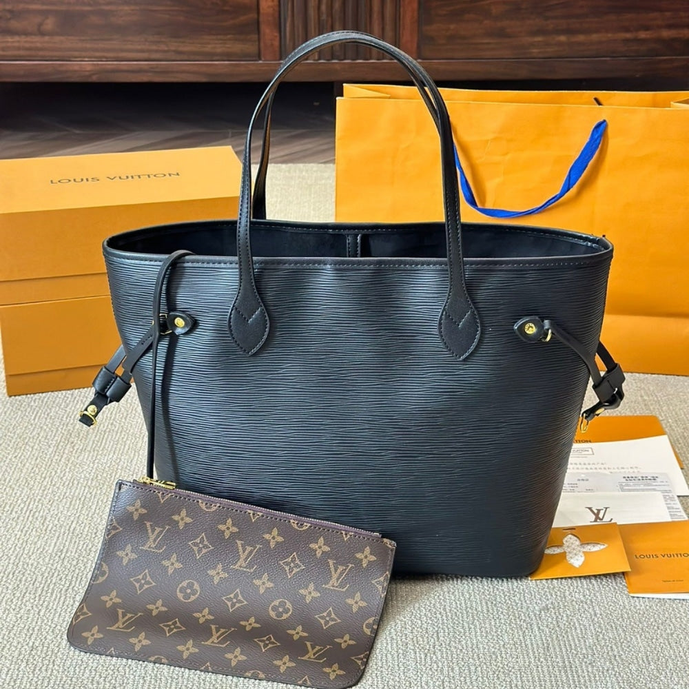 Louis Vuitton Neverfull MM Epi Leather Black 32cm M11930
