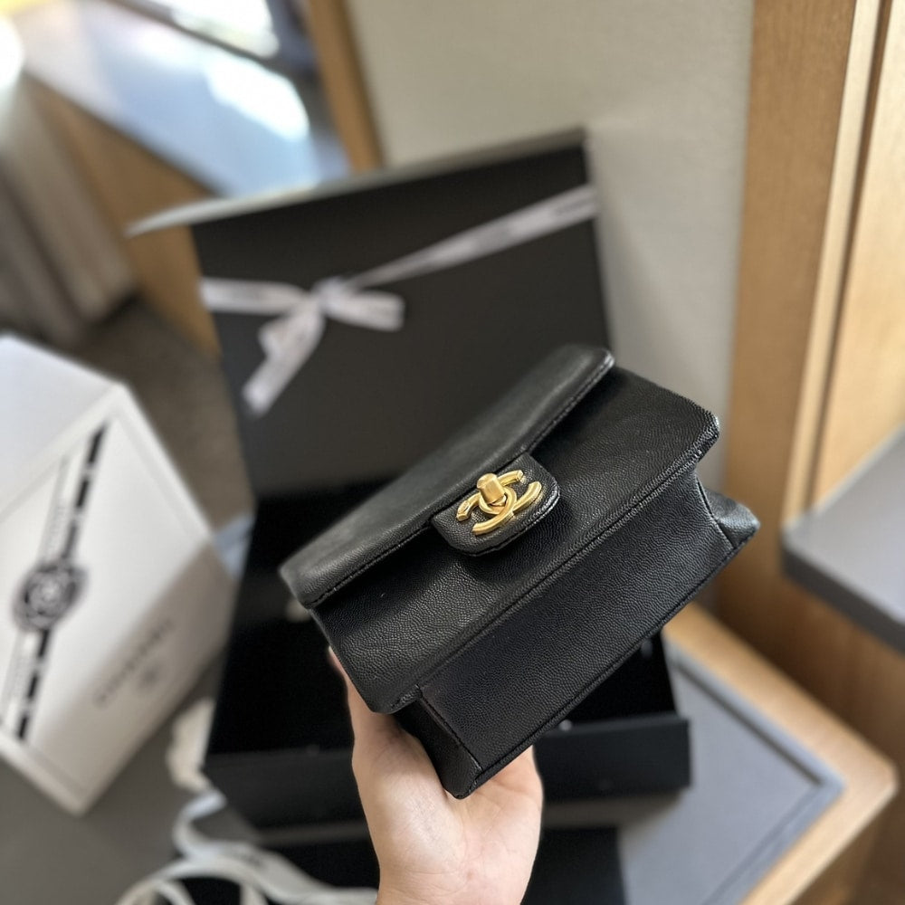 Chanel Small Flap Bag Black 18cm AS5186 B18321 94305