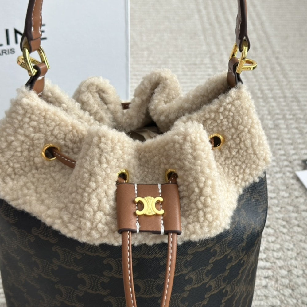 Celine Clara Bag In Triomphe Natural 20cm 116882GH3 03TV