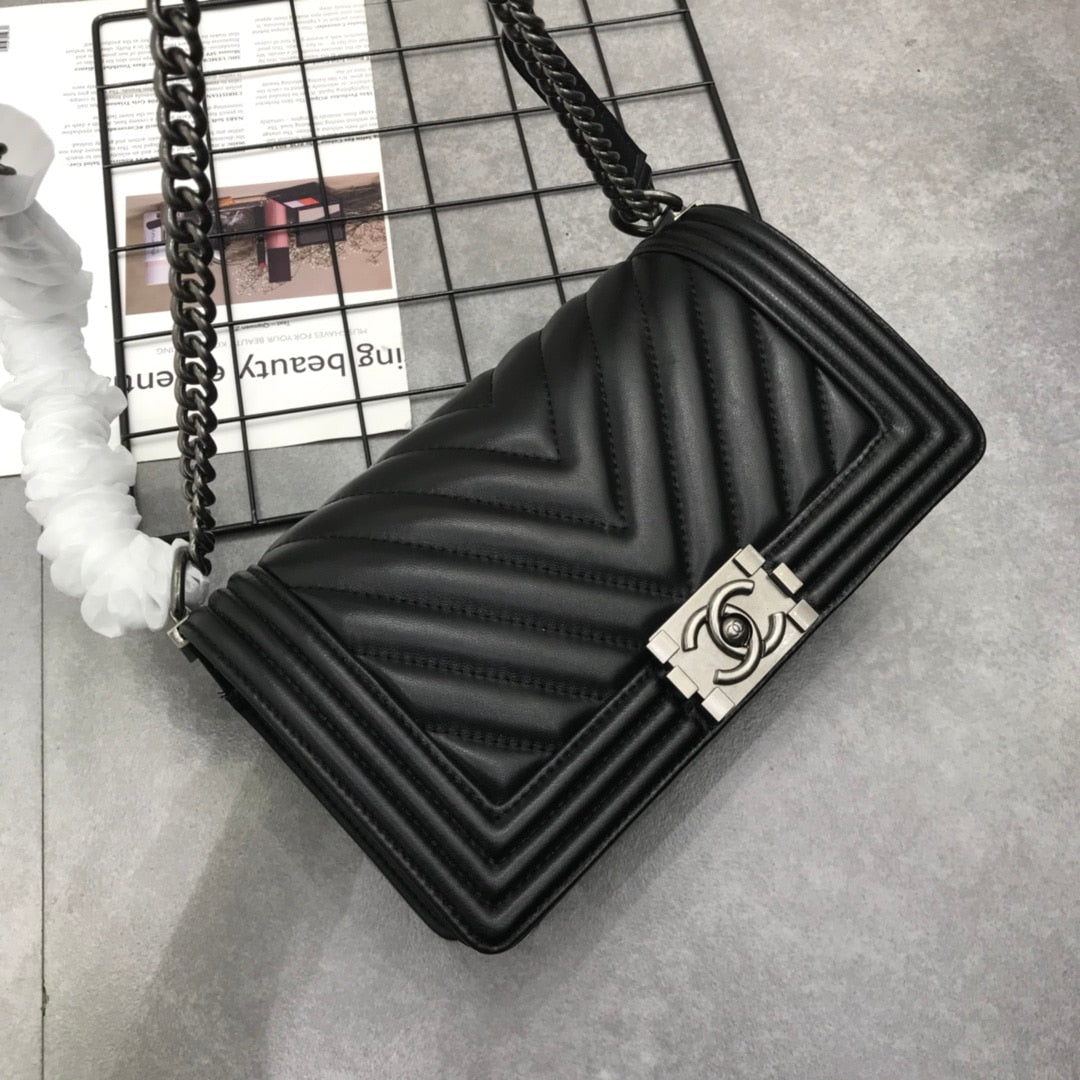 Chanel Boy Chevron Medium Handbag In Silver Black 25cm