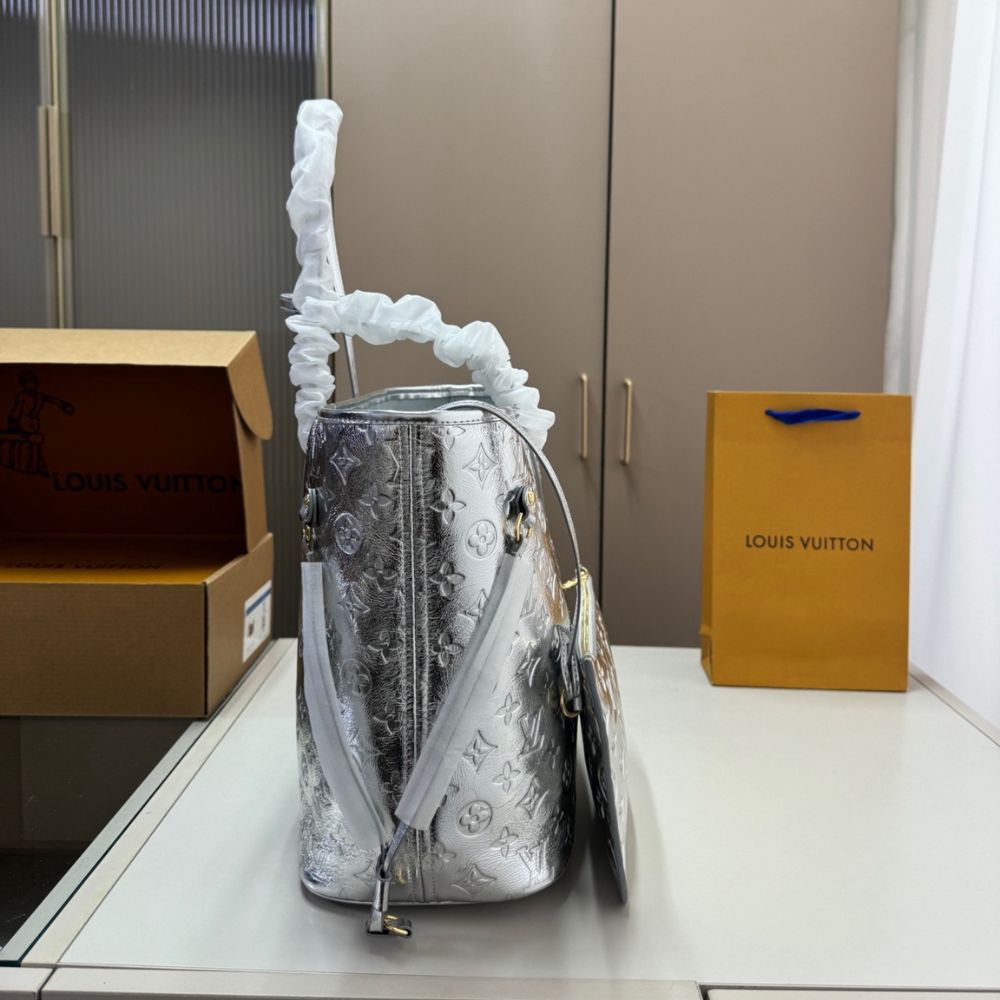 Louis Vuitton Neverfull MM Silver 32Cm