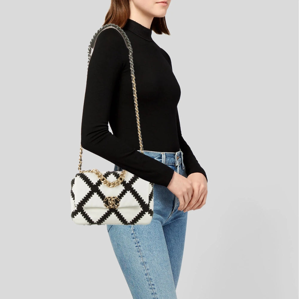 Chanel 19 Large Stitch Crossbody Bag White 24cm