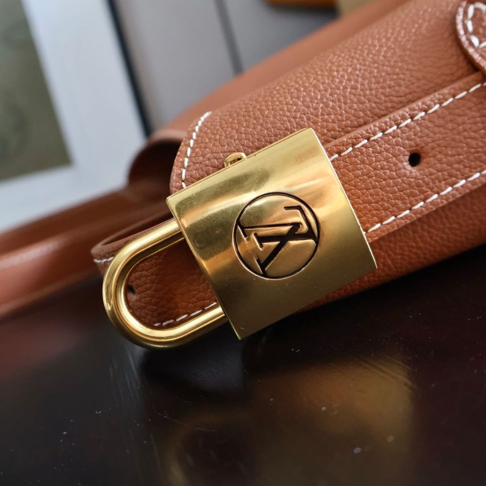 Mirror Quality – Louis Vuitton Low Key Hobo MM Cognac 35Cm M24974