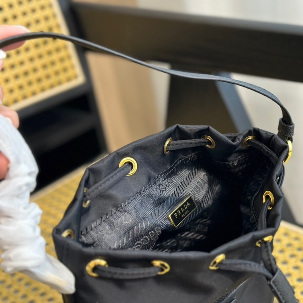 Prada Duet Re Nylon Bucket Bag Black 18Cm 1BH038 RV44 F0002 V UOP