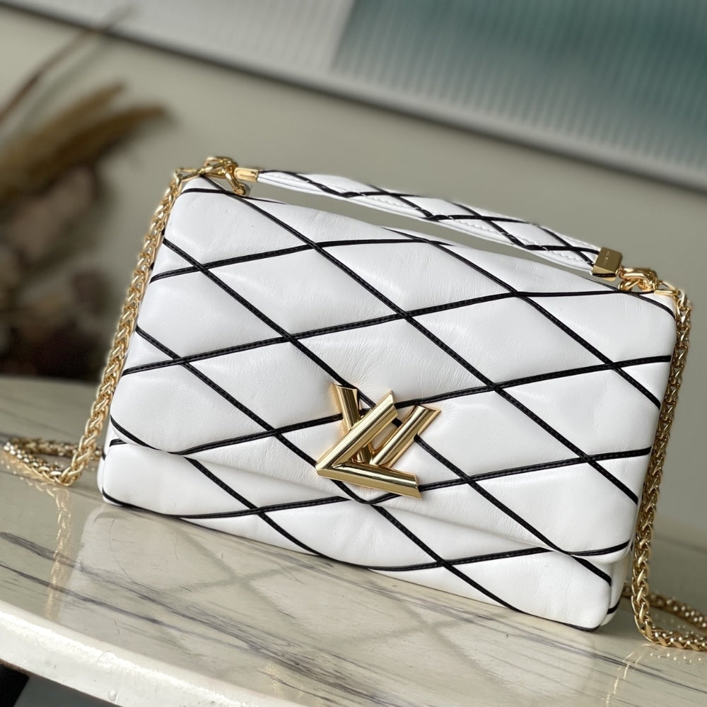 Mirror Quality – Louis Vuitton GO-14 MM White Black 23Cm M22890