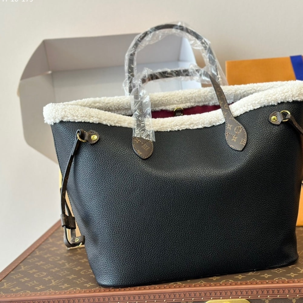 Louis Vuitton Teddy Monogram Shearling Neverfull Mm Black 33cm