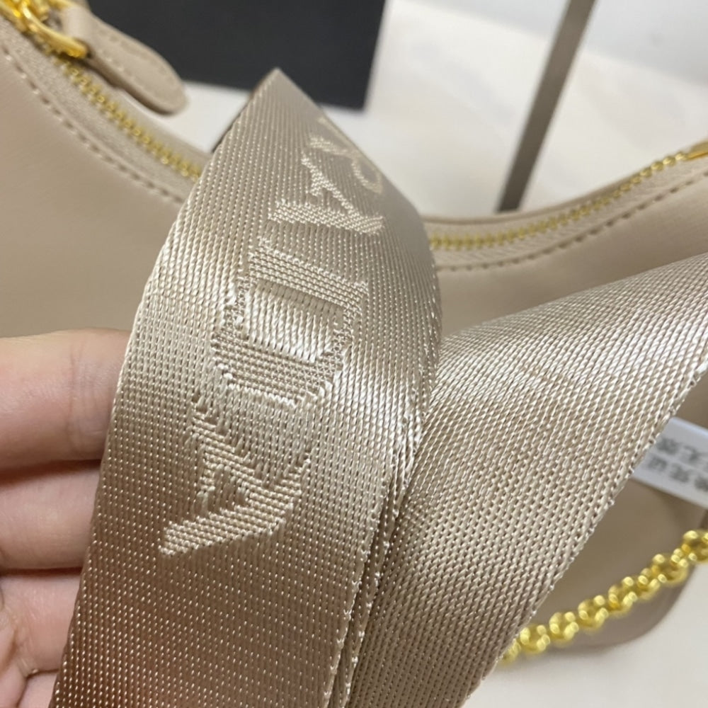 Prada Re Edition 2005 Saffiano Leather Bag Beige 22Cm