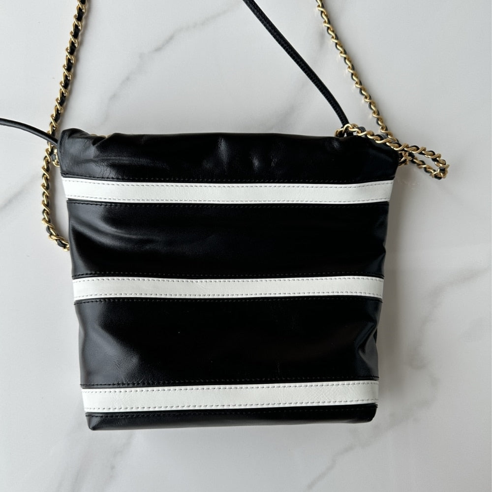 Chanel 22 Mini Hand Bag Black And White 20cm