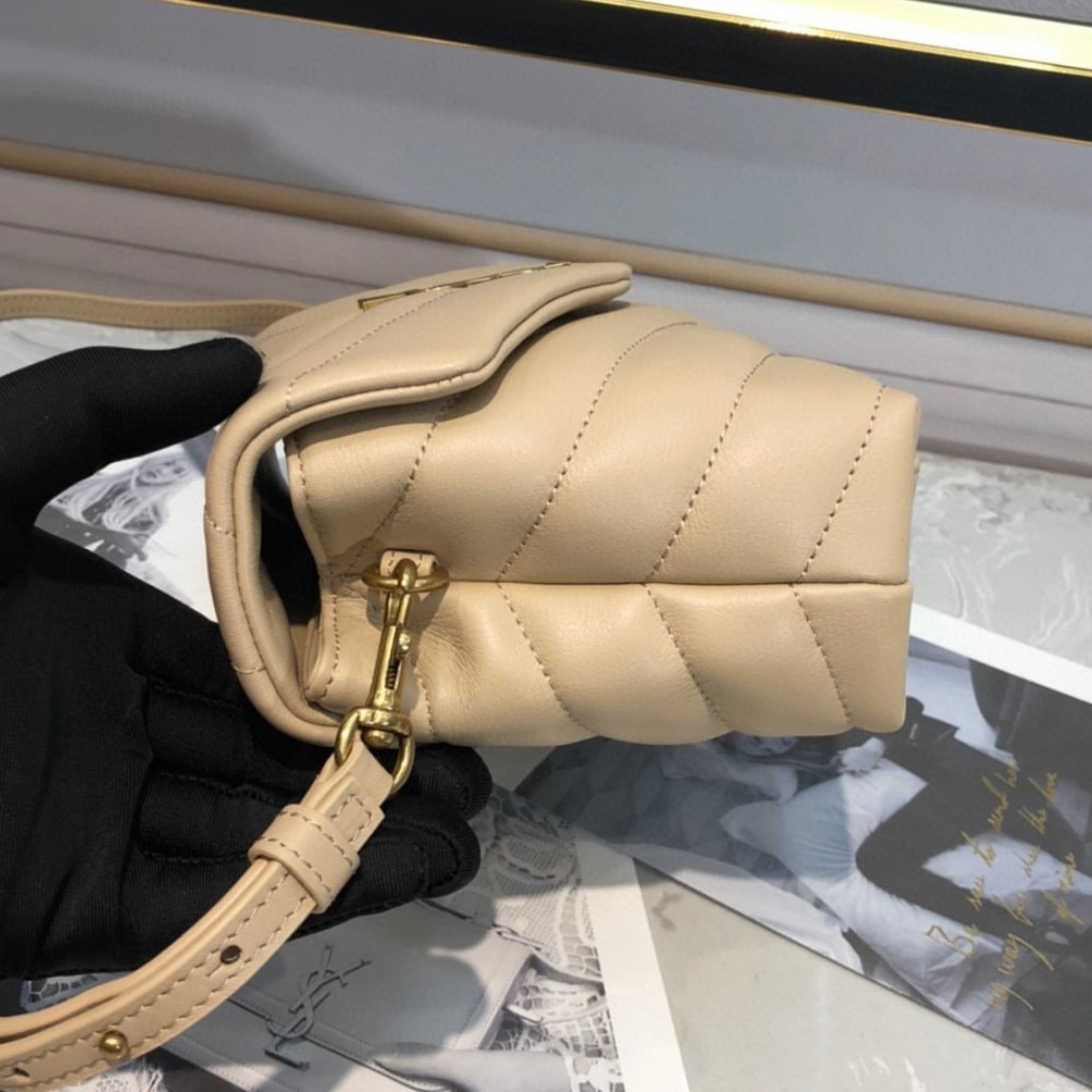 Saint Laurent Toy Loulou Beige 20Cm 678401DV7072721