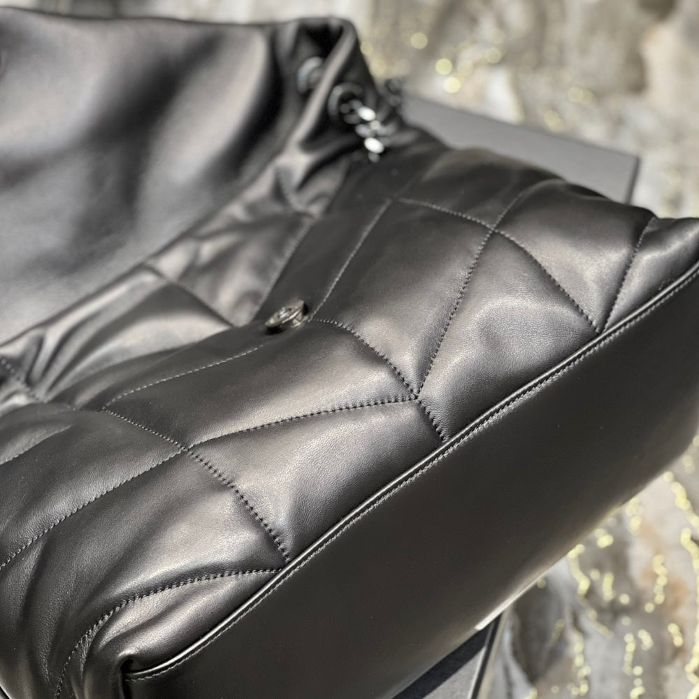 Saint Laurent Puffer Medium Black 35Cm 5774751el081000