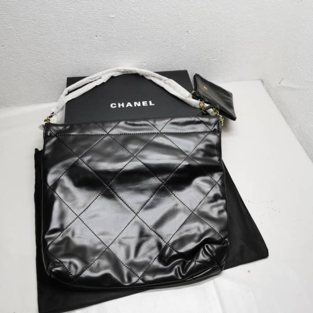 Chanel 22 Handbag Black 30cm AS3260 B08037 94305