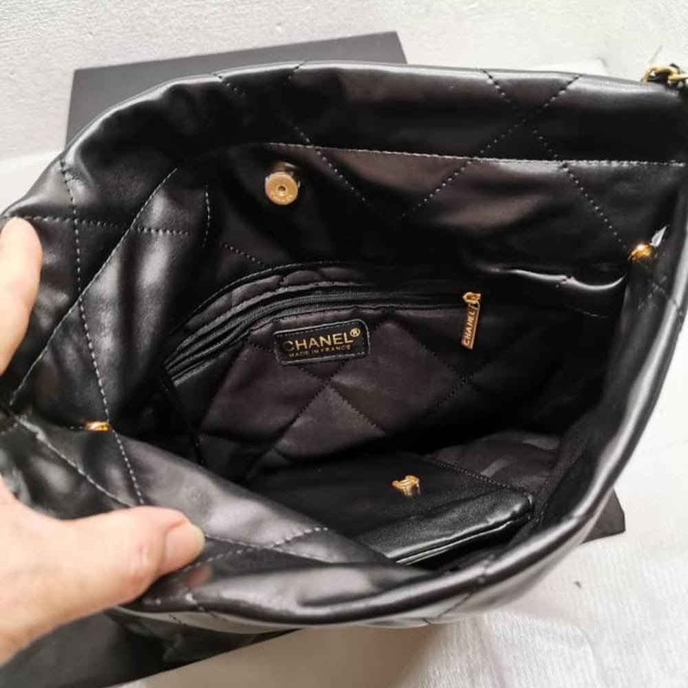 Chanel 22 Handbag Black 30cm AS3260 B08037 94305