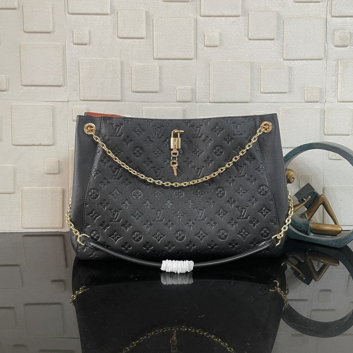 Mirror Quality – Louis Vuitton Anytime MM Bag Black 42Cm M14324