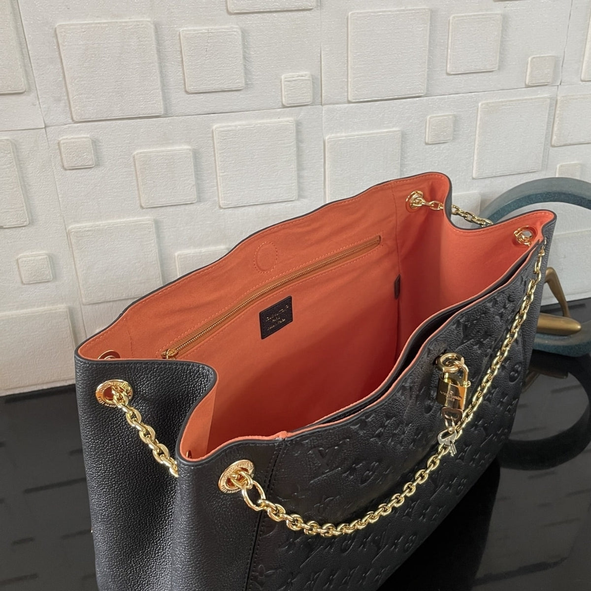 Mirror Quality – Louis Vuitton Anytime MM Bag Black 42Cm M14324