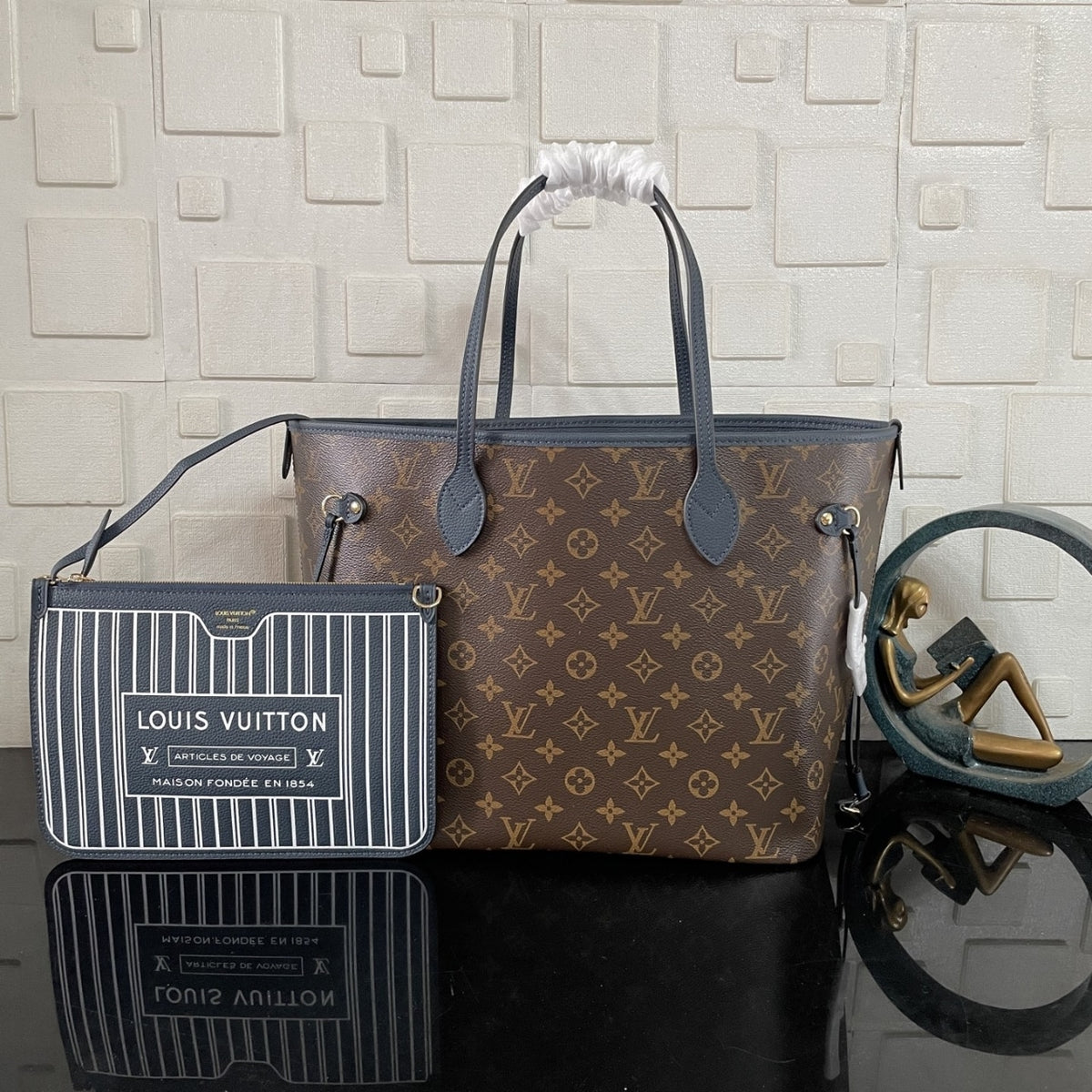 Mirror Quality – Louis Vuitton Neverfull Inside Out MM Bag Navy 31Cm M14994