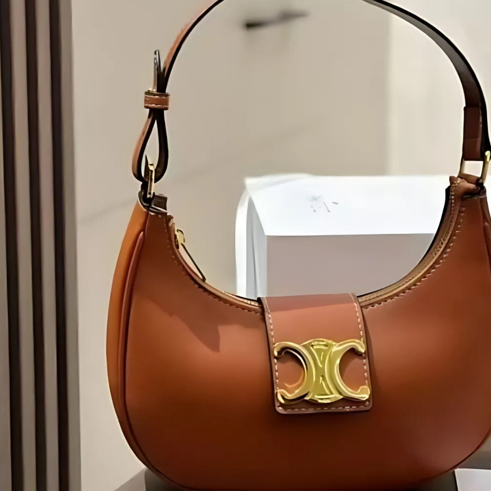 Celine Medium Ava Triomphe Bag Tan 24Cm 114493DGQ 04LU