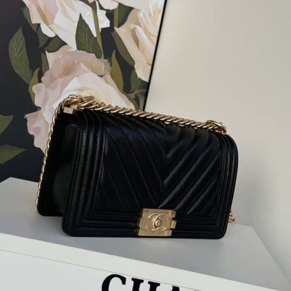 Mirror Quality – Chanel Le Boy Chevron Black 25Cm