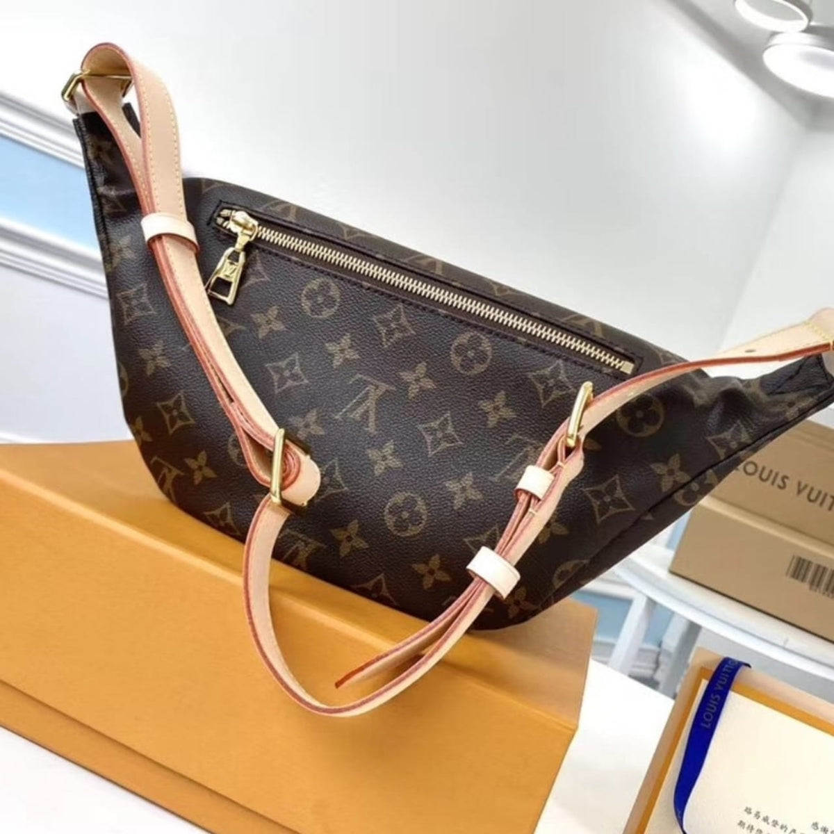 Mirror Quality – Louis Vuitton Bumbag Monogram Canvas Brown 37Cm M43644