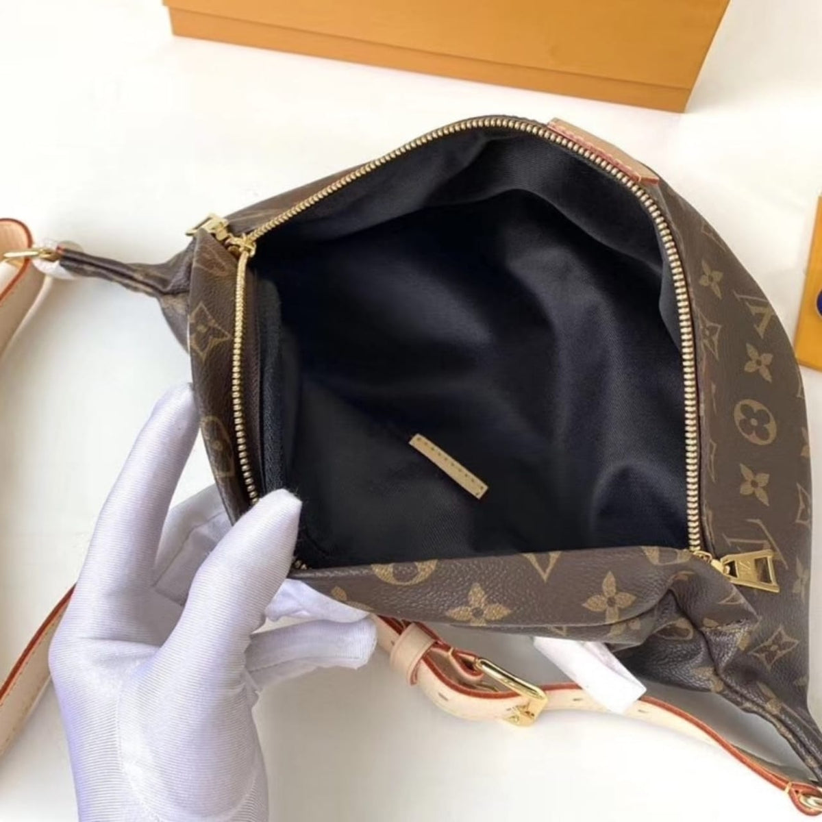 Mirror Quality – Louis Vuitton Bumbag Monogram Canvas Brown 37Cm M43644