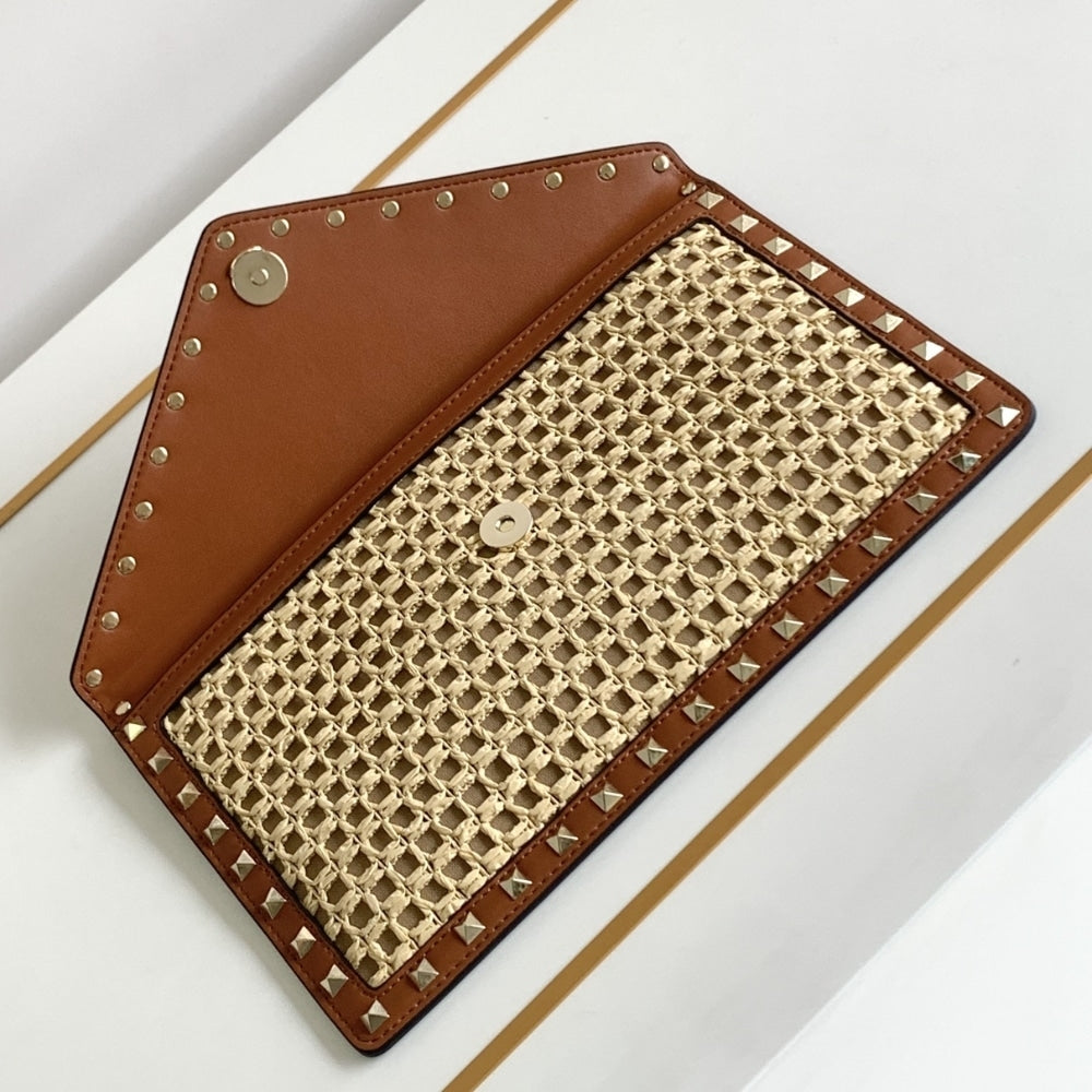 Valentino Garavani Rockstud Raffia Clutch Bag Brown
