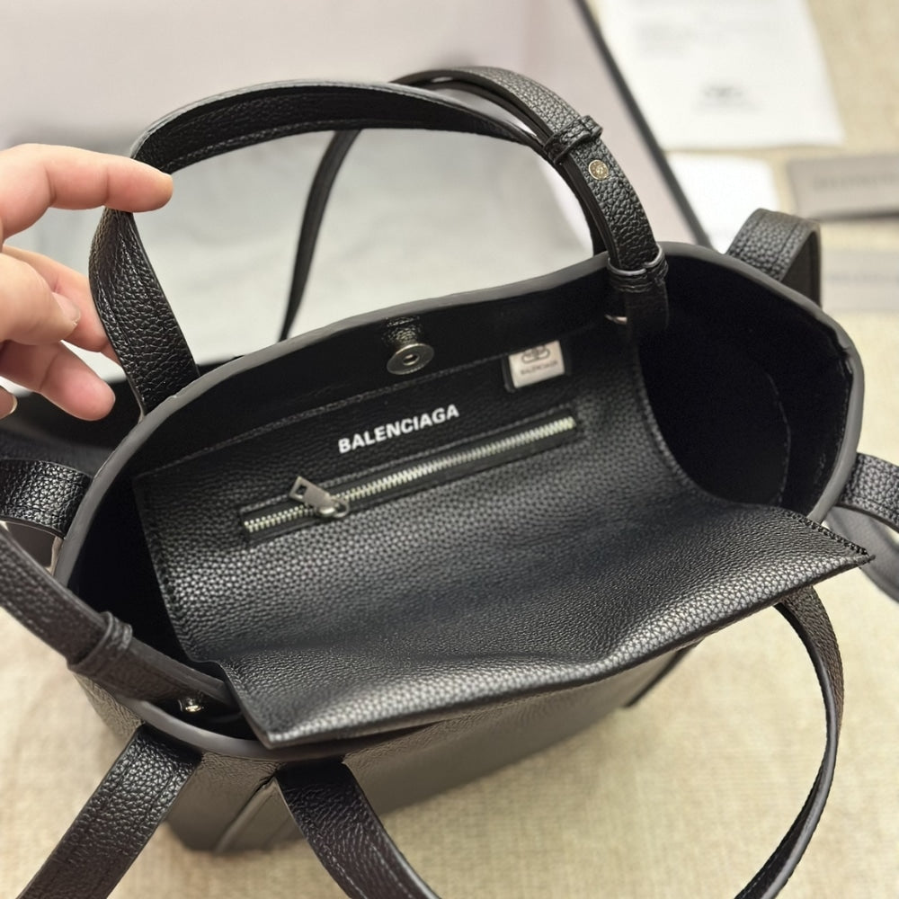 Balenciaga Everyday North South Small Tote Black 67279115YUN1090 27cm