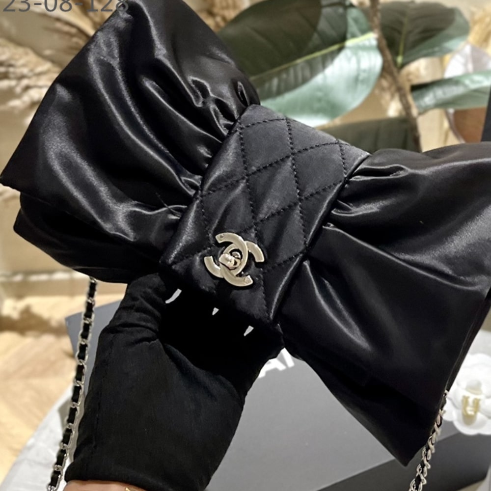 Chanel Clutch Bag Black 25cm AS4098 B13245 94305