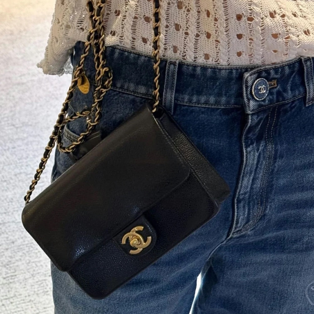 Chanel Small Flap Bag Black 18cm AS5186 B18321 94305