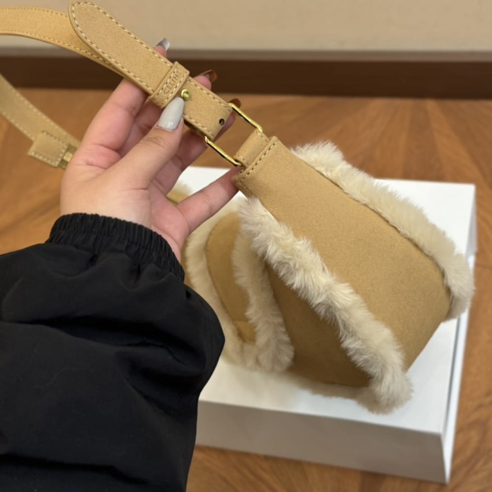 Celine Medium Ava Triomphe Bag In Natural 24cm 114493FYC 02VG