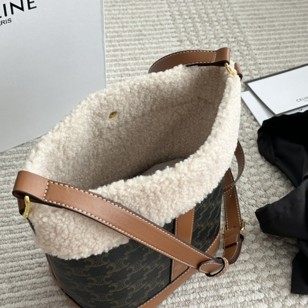 Celine Small Bucket Bag In Triomphe Tan 20cm 191442GH2 03TV