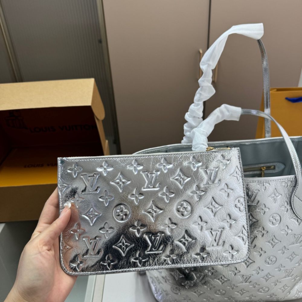 Louis Vuitton Neverfull MM Silver 32Cm