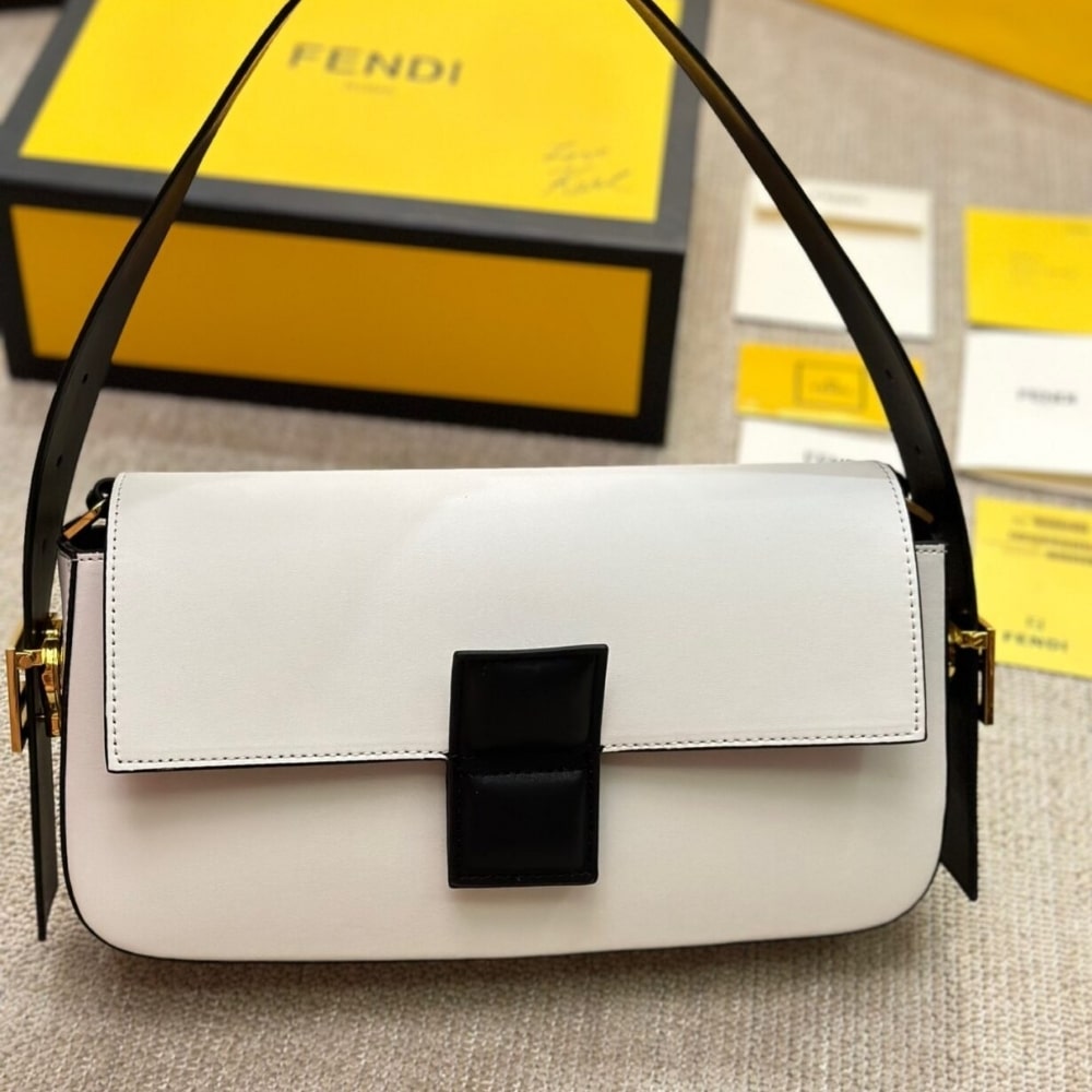 Fendi Baguette Bag White 26cm 8BR821APKOF1NZ3