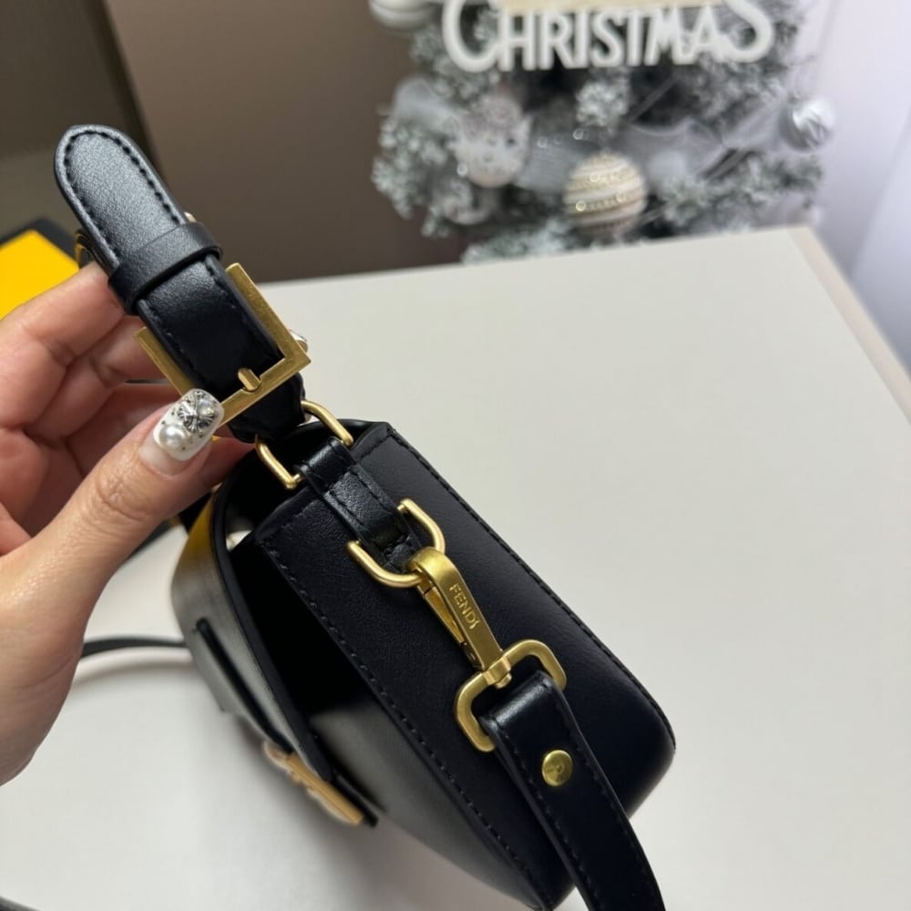 Fendi Baguette Bag Black 25cm 8BR822APG6F1CFJ