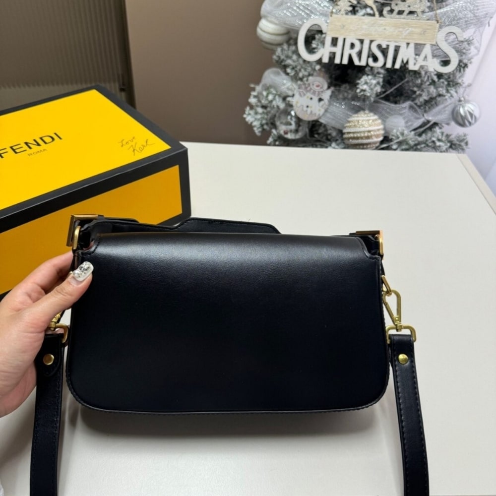 Fendi Baguette Bag Black 25cm 8BR822APG6F1CFJ