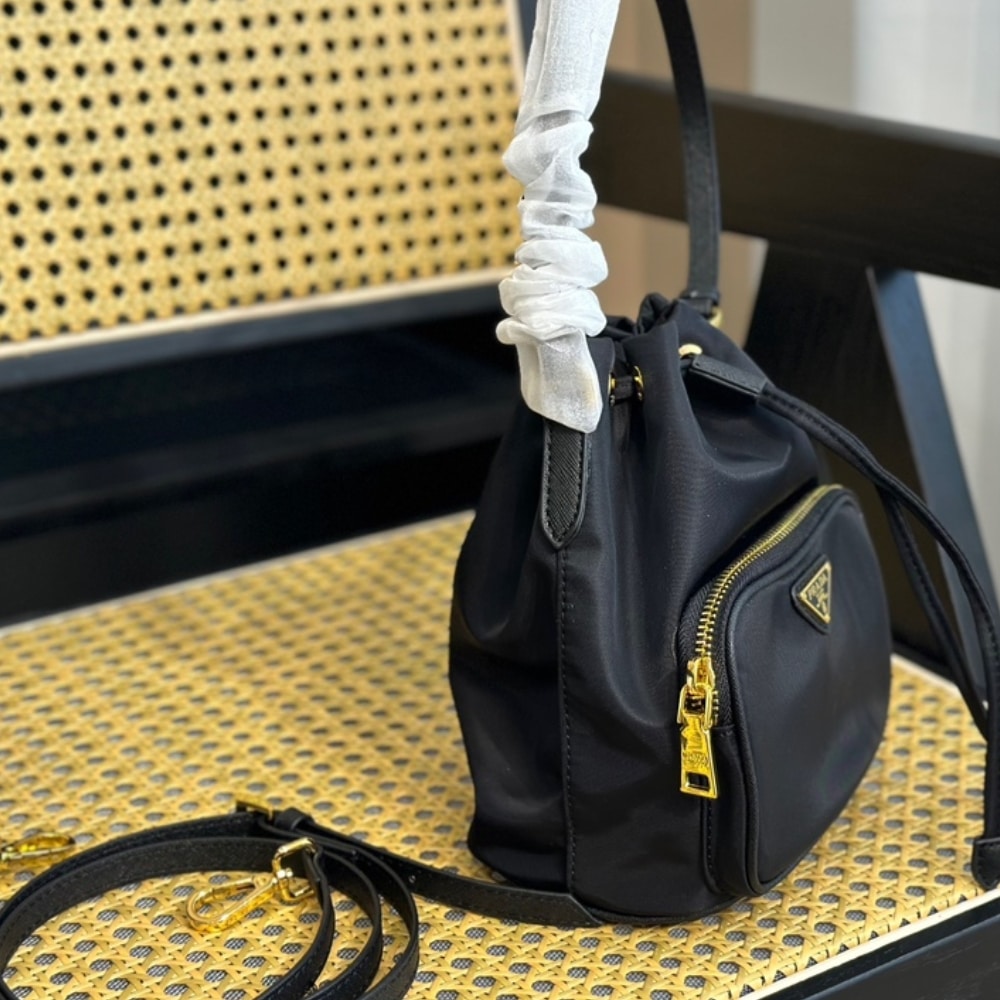 Prada Duet Re Nylon Bucket Bag Black 18Cm 1BH038 RV44 F0002 V UOP