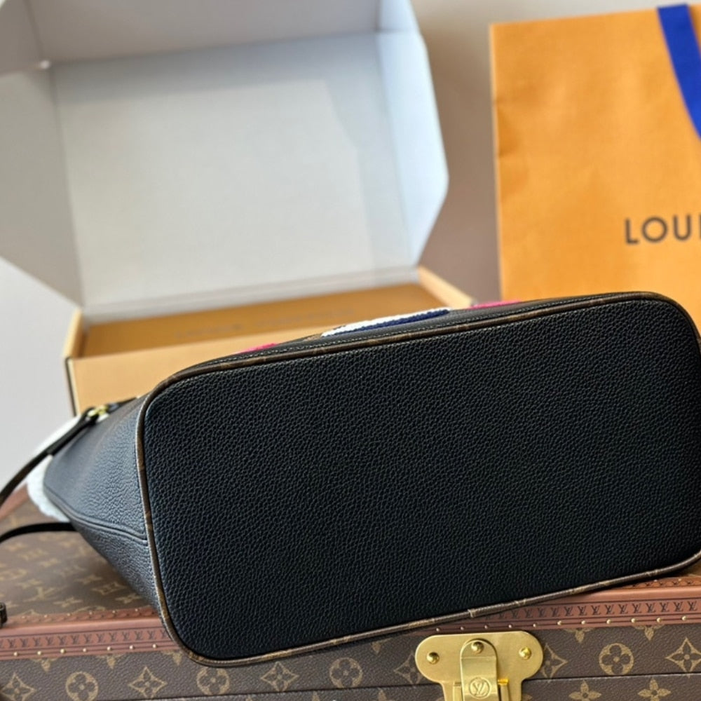 Louis Vuitton Teddy Monogram Shearling Neverfull Mm Black 33cm