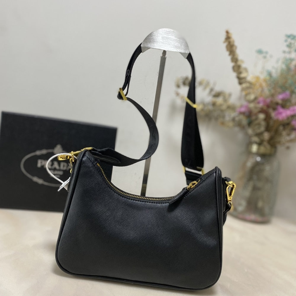 Prada Re Edition 2005 Saffiano Black 22Cm