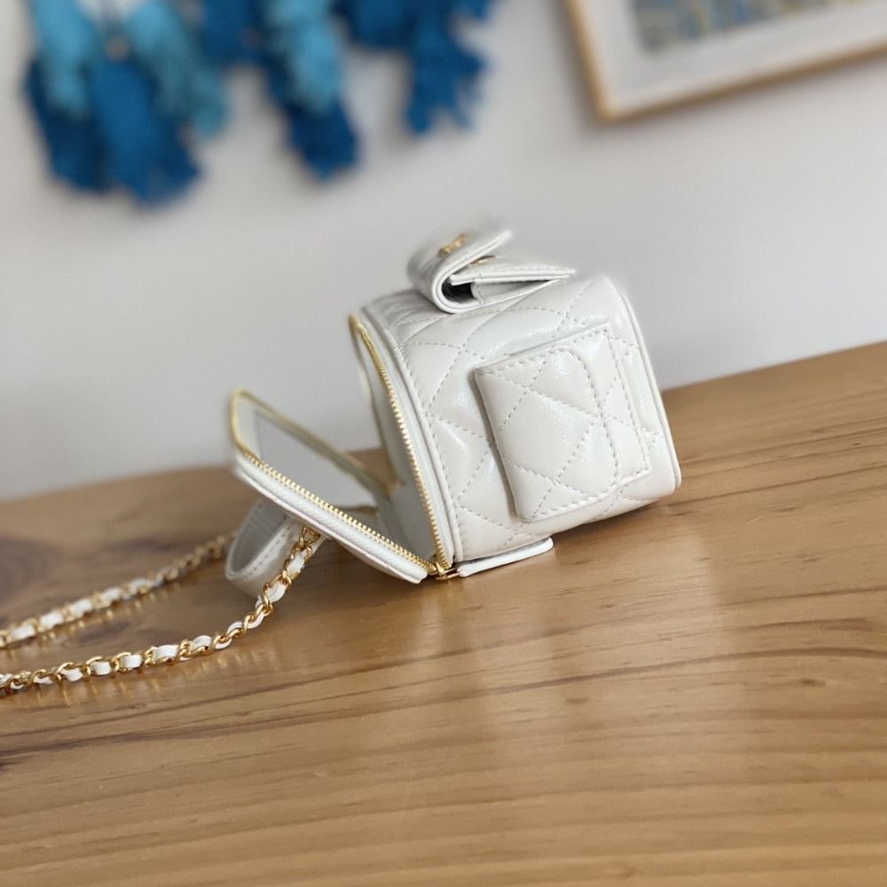 Chanel 22K Small Vanity Case With Pockets In White 17cm
