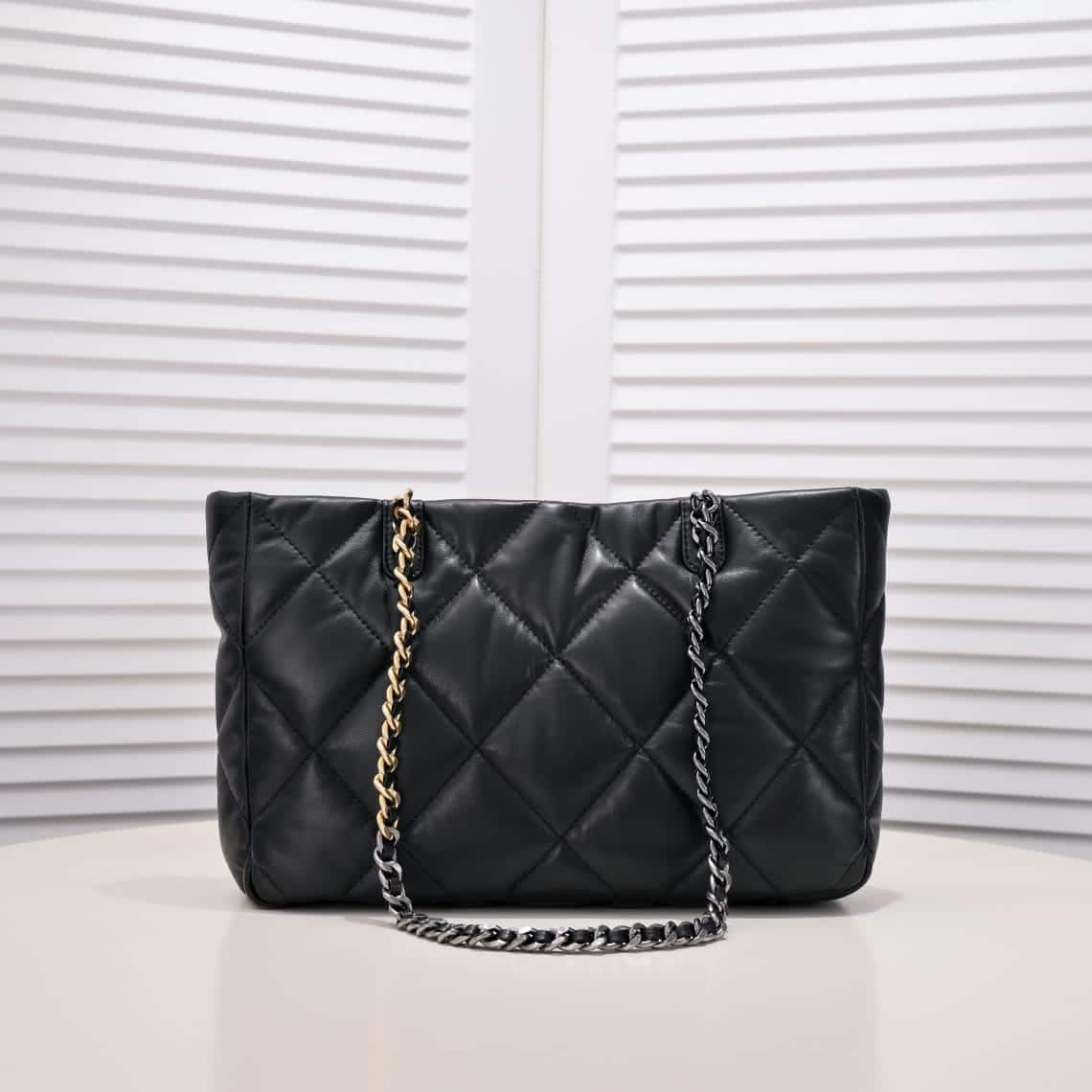 Chanel 19 East West Shopping Bag Black 36cm