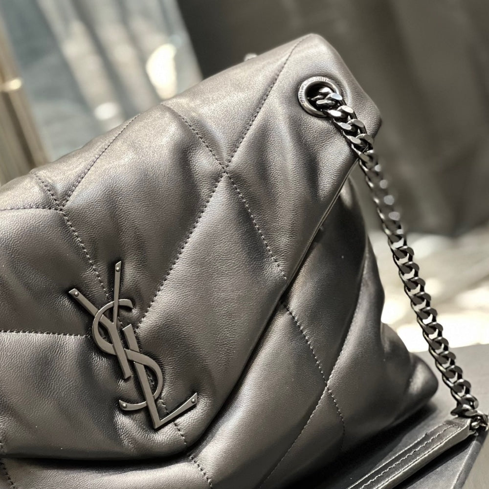 Saint Laurent Puffer Medium Black 35Cm 5774751el081000