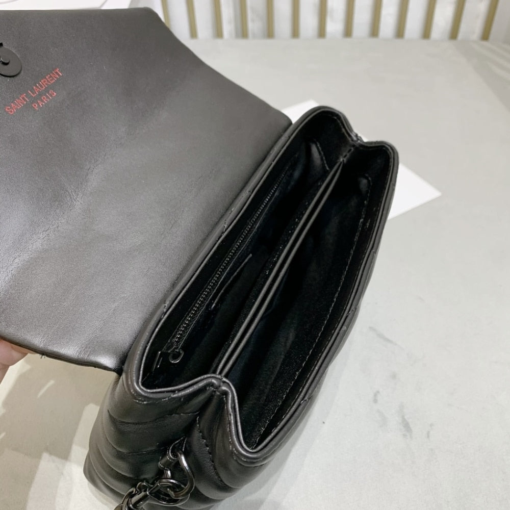 Saint Laurent Toy Loulou Black 20Cm 678401DV7081000